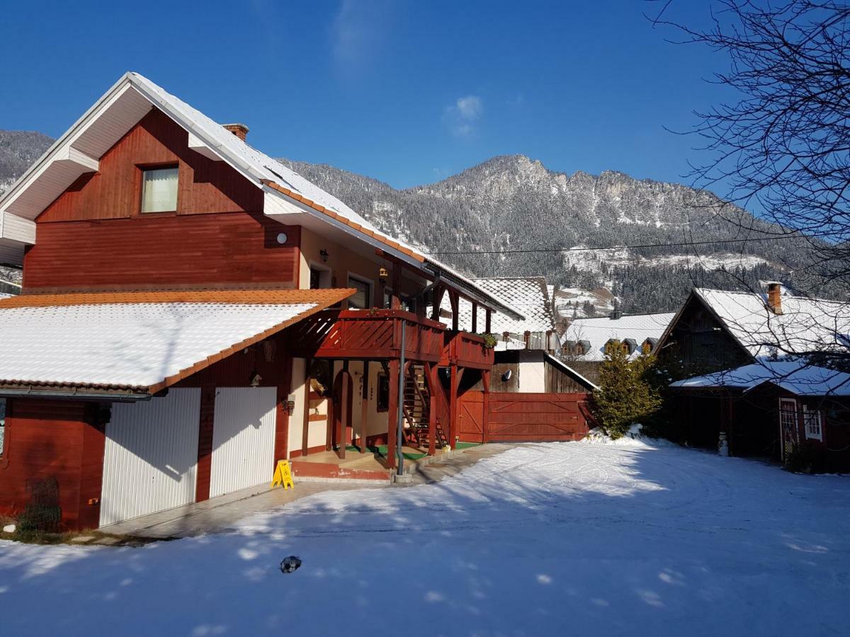 Zajcek Apartma Mojstrana Exterior foto