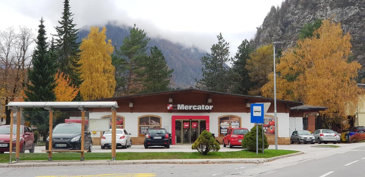 Zajcek Apartma Mojstrana Exterior foto