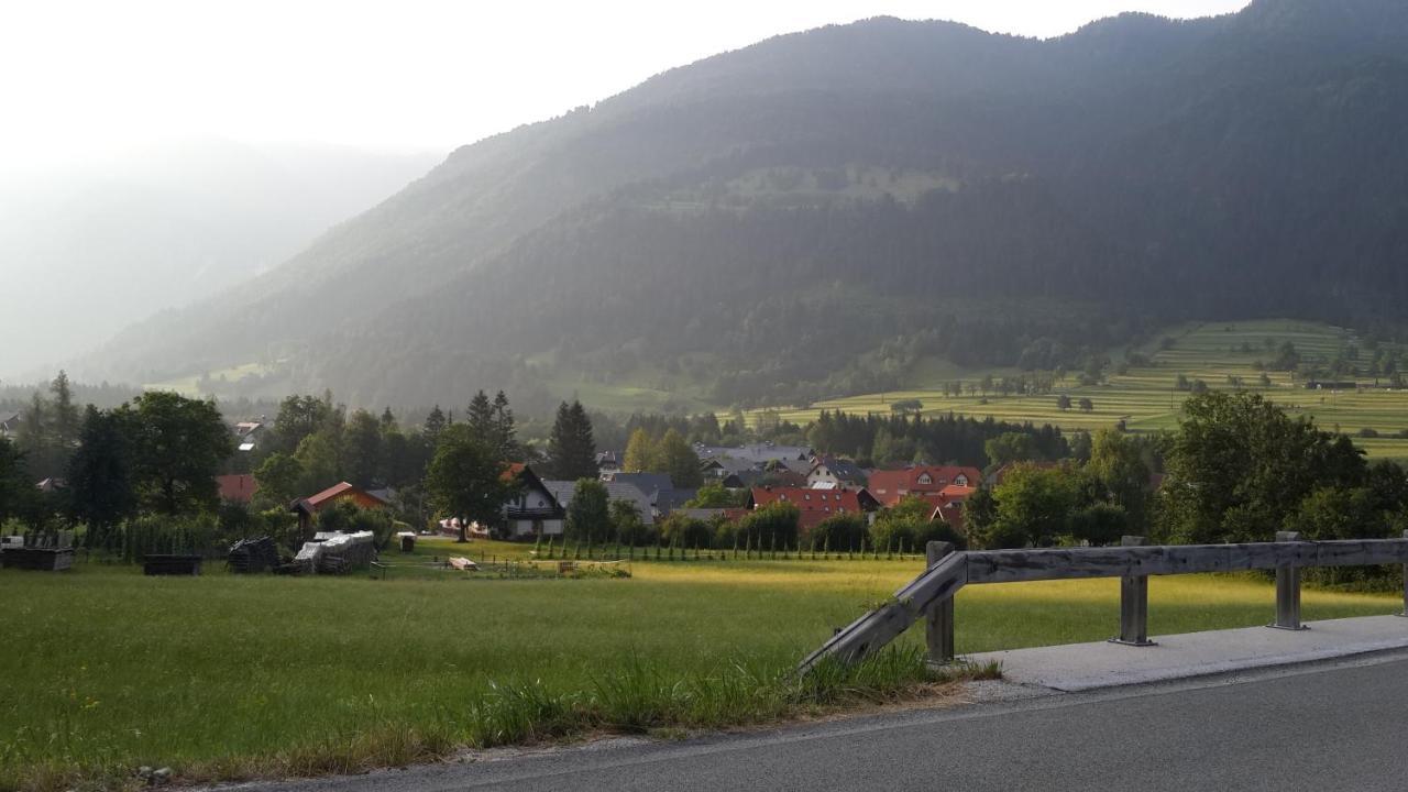 Zajcek Apartma Mojstrana Exterior foto